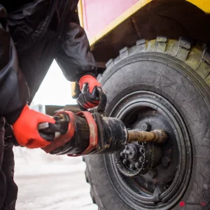 Выездной шиномонтаж в северном административном округе: удобные решения для вашего автомобиля